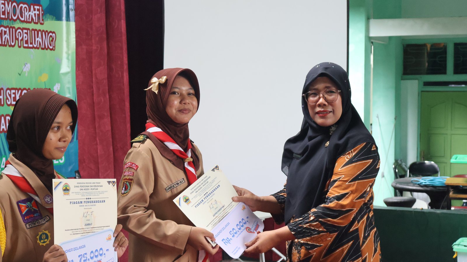 Muara Inovasi Karya Kolaborasi Untuk Masa Depan:  Gelar Karya Kokurikuler SMA Negeri 1 Muntilan 2025